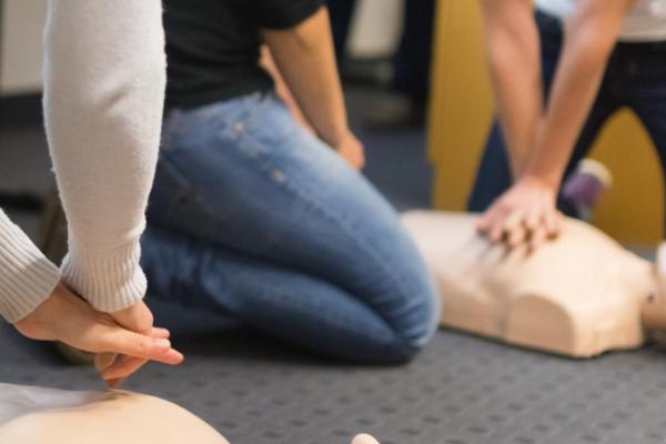 image of 17 Year Old's Basic First Aid Knowledge Pays Dividends